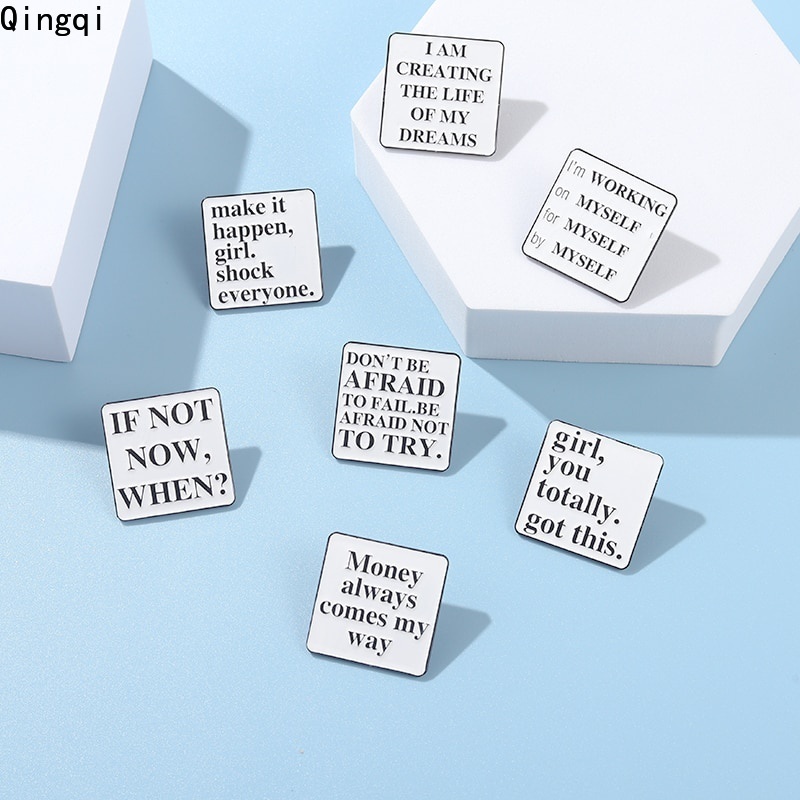 Ghim cài áo MISS ZOE họa tiết câu nói truyền cảm hứng làm từ hợp kim màu trắng / đen kiểu dáng thời trang