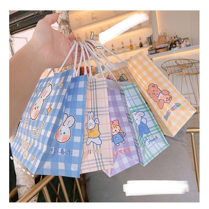 Túi giấy đựng quà đựng đồ dùng tiện lợi xinh xinh