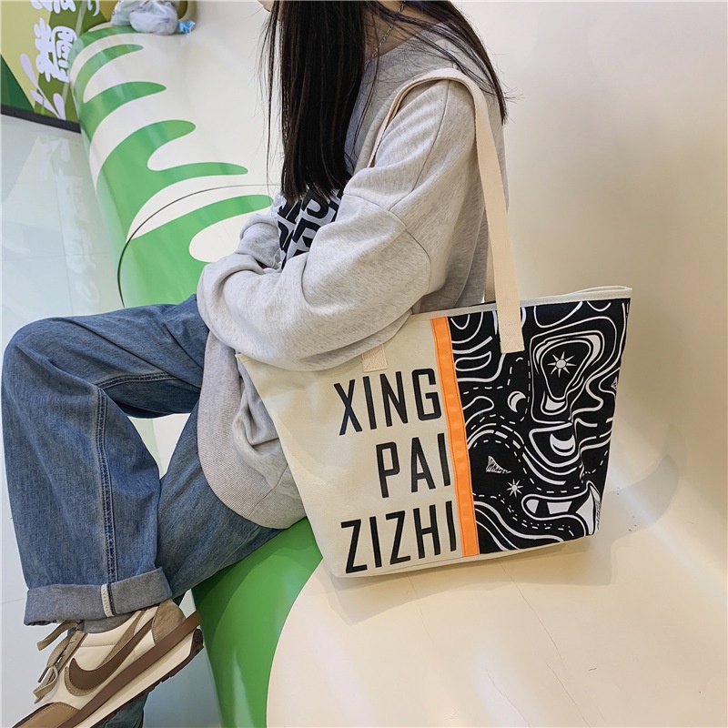 Túi xách tay bằng vải canvas in họa tiết màu sắc nổi bật với 2 màu tùy chọn thời trang cho nữ