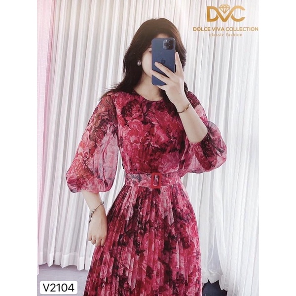 V2104 váy voan hoa dài tay màu đỏ