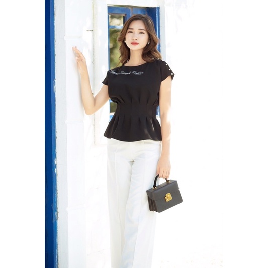 Áo clothesrack tay chờm thêu chữ lamour đen