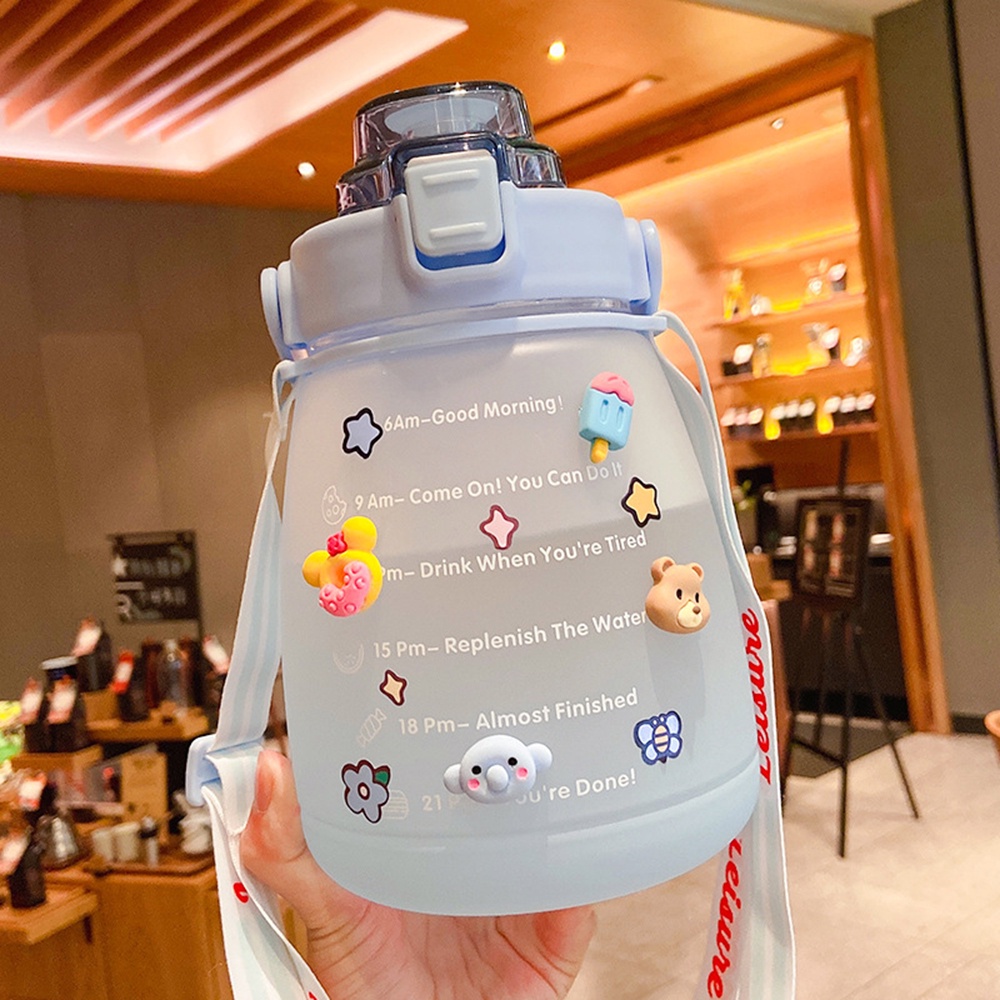 Bình Nước Dung Tích Lớn 1400ml Họa Tiết Hoạt Hình Dễ Thương Kèm Ống Hút Tiện Dụng Cho Học Sinh