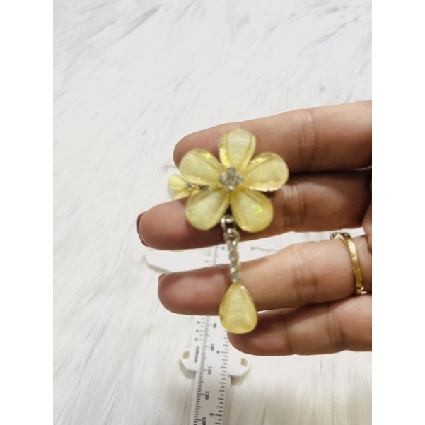 Cài áo xinh. Có 3 kiểu