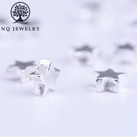 Charm ngôi sao bạc xỏ ngang nhỏ