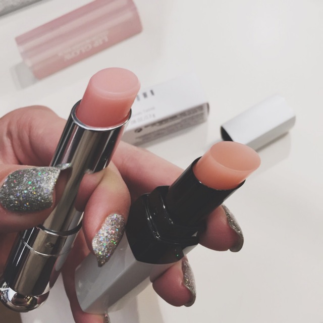 Son dưỡng có màu Bobbi Brown Extra Tint