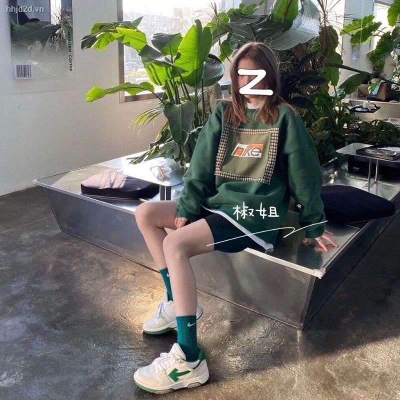 Áo Nỉ Sweater Ô Vuông, Áo Nỉ Cổ Tròn Form Rộng Tay Bồng Unisex