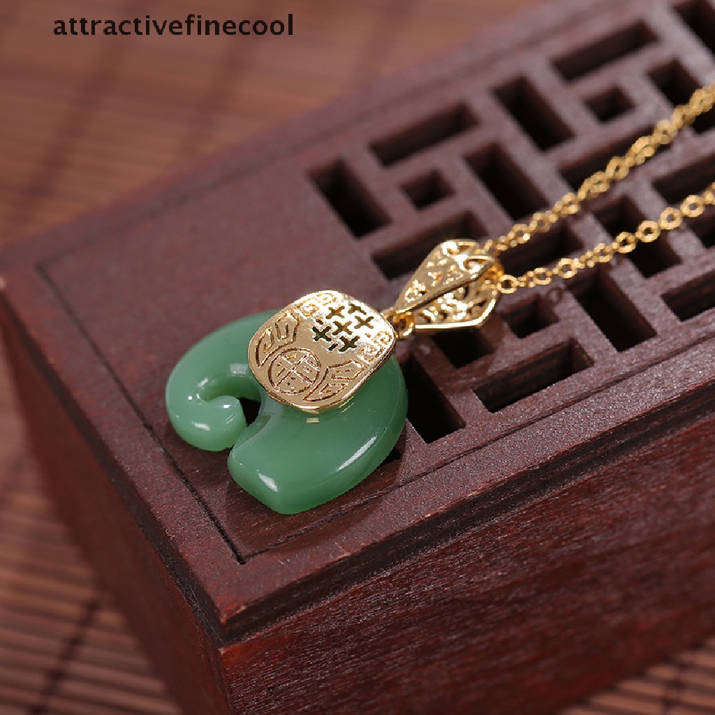 Vòng Cổ Choker Mặt Hình Chú Voi Đính Đá Ngọc Bích Màu Trắng Phong Cách Vintage Năm 2021