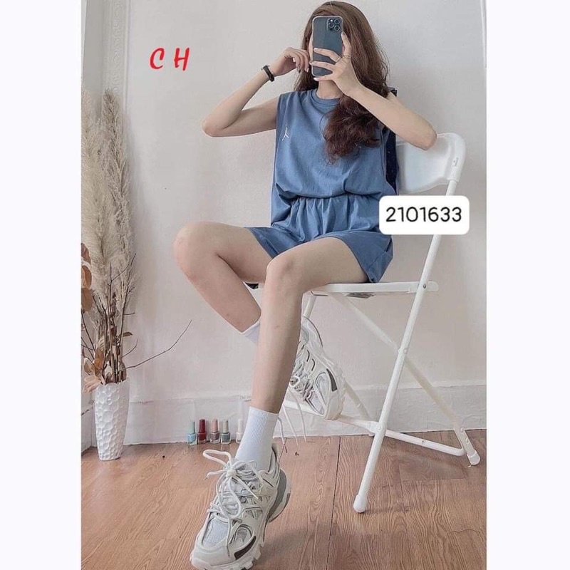 Sét tanktop logo người kèm bra đồng màu COH577