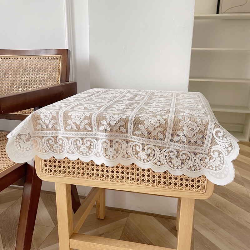 Tấm khăn trải bàn phối ren họa tiết hoa hồng phong cách retro thời trang