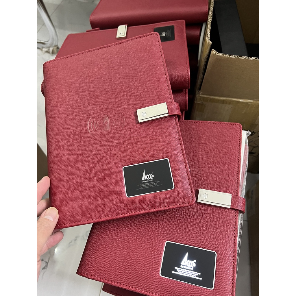 CÓ LED SÁNG TÊN RIÊNG - Sổ sạc đa năng )