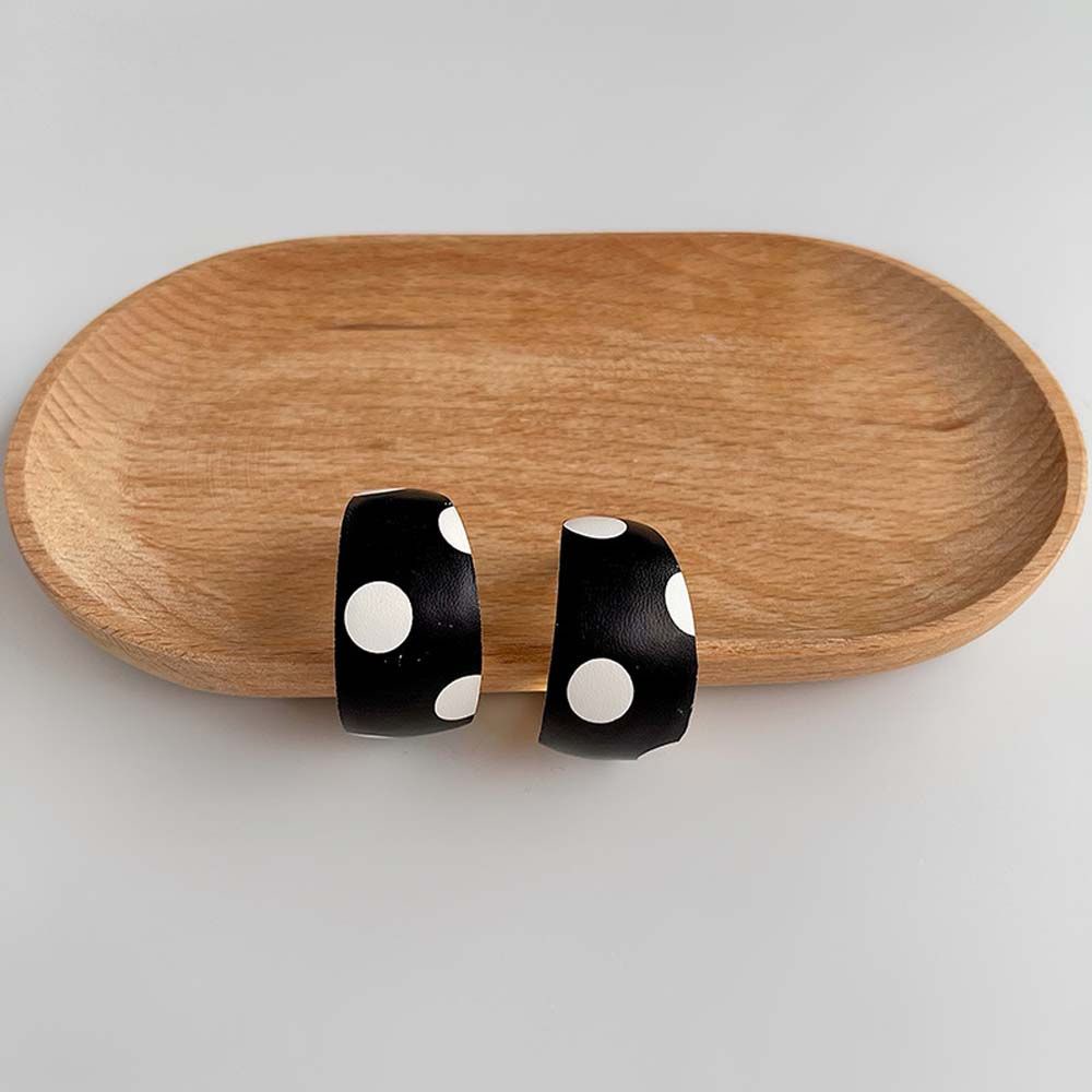 Bông tai hình chữ C nhiều màu sắc bằng hợp kim phong cách Hàn Quốc cổ điển thời trang cho nữ