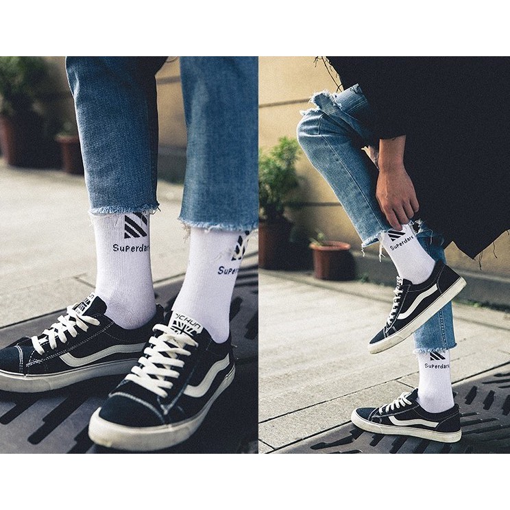 Tất super dark họa tiết phong cách off white