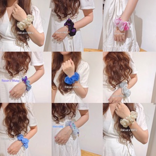 Cột tóc scrunchies loại 25k của Wishy