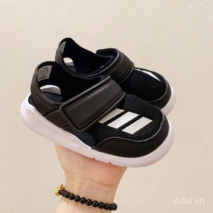 Giày Xăng Đan Adidas Kiểu Dáng Năng Động Cho Bé Ti1T