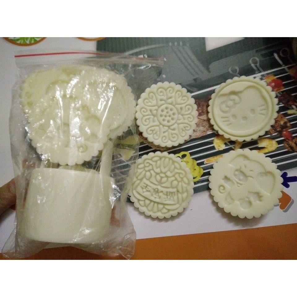 Khuôn làm bánh trung thu tròn - 4 mặt