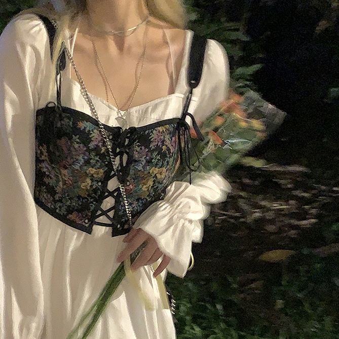 Áo hai dây họa tiết hoa màu đen phong cách retro Pháp