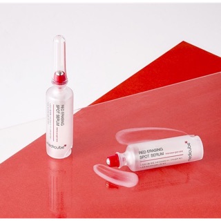 TINH CHẤT LÀM MỜ ĐỐM NÂU VÀ DƯỠNG SÁNG DA MEDICUBE RED ERASING SPOT SERUM