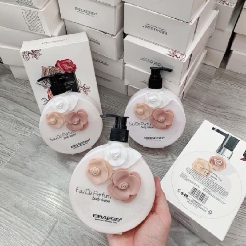 Sữa tắm trắng da 3 bông hương nước hoa BBAESS 400ml | BigBuy360 - bigbuy360.vn