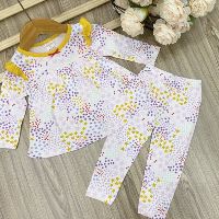 Bộ tay quân dai bé gái