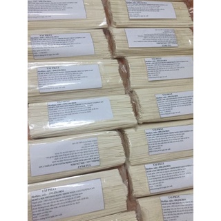 Mì chỉ đũa sợi nhỏ bịch 25k (400g).