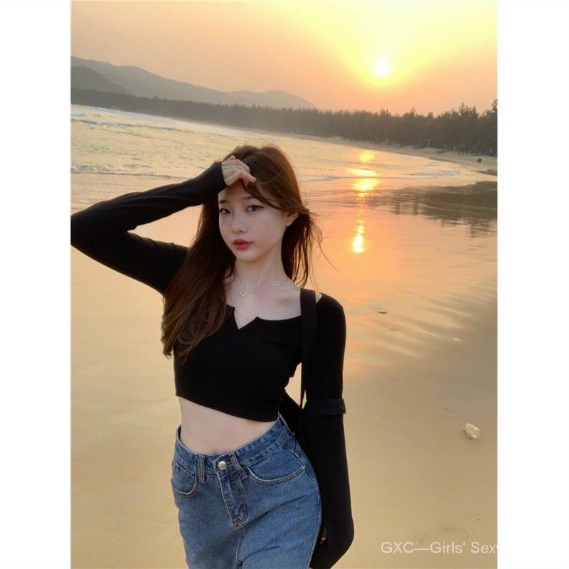 Áo  cổ v tay dài