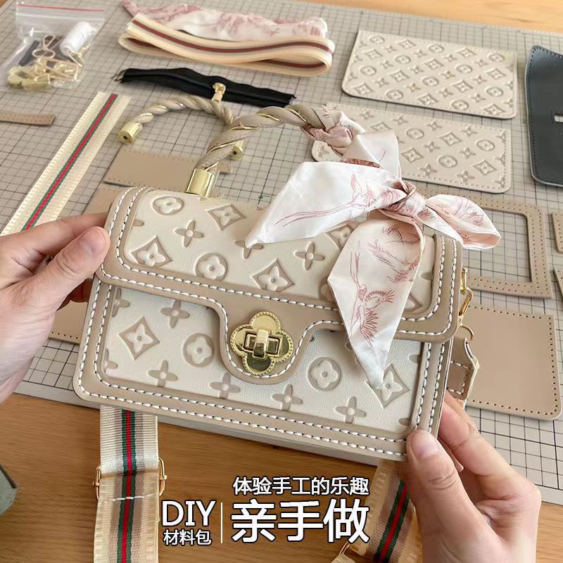 Túi tự đan hình hoa da PU cấp - Túi handmade đeo chéo làm quà tặng người yêu
