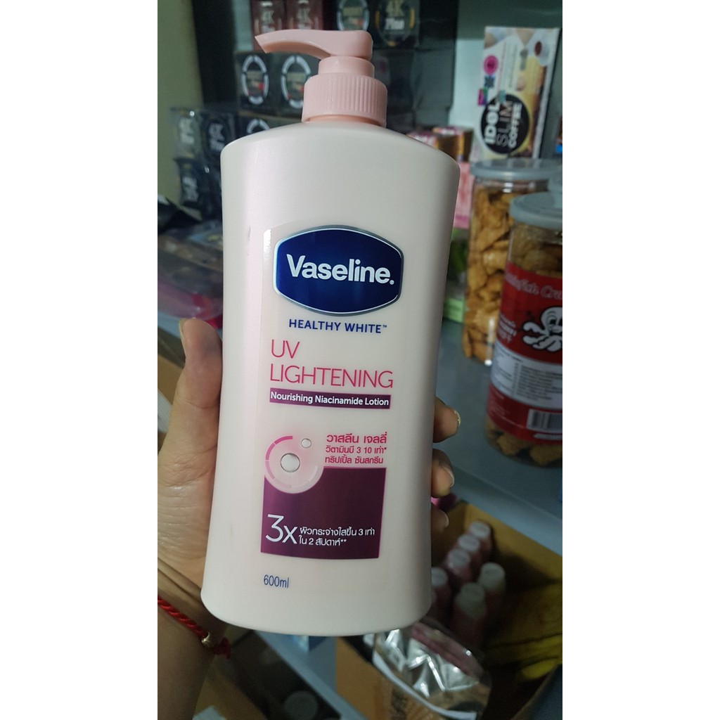 Dưỡng thể Vaseline Healthy White UV Lightening 600ml (Mẫu mới)