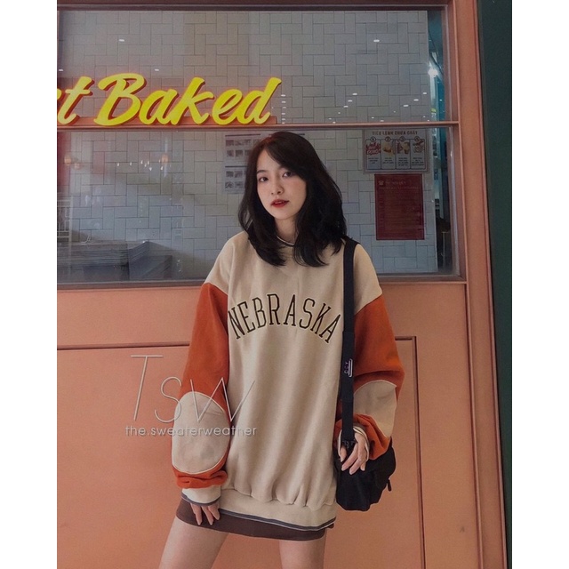 Áo nỉ swt cổ tròn phối tay chữ cá tính (annstore_ảnh thật)