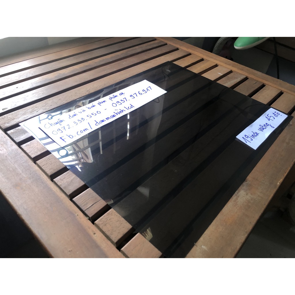 Phim phân cực 17 in 19 in vuông dùng để dán màn hình LCD, tivi, hmi,laptop, điện thoại ,tặng dao,khăn lau,hướng dẫn dán