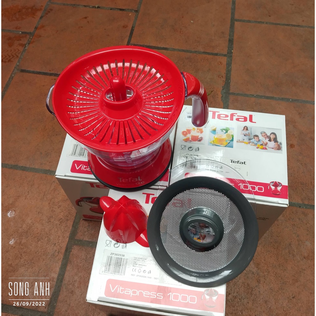 Tefal- Máy vắt cam Vitapress ZP302538 dung tích cốc đựng 1L, vắt kiệt, chạy êm, hàng chính hãng bảo hành 24 tháng