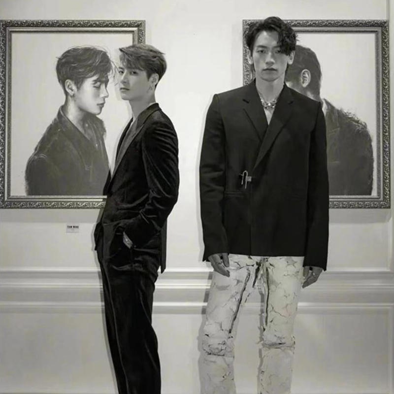 Show Áo Khoác Blazer Dáng Rộng Khóa Kim Loại Đệm Vai Phong Cách Đơn Giản Cùng Phong Cách Cai Xukun