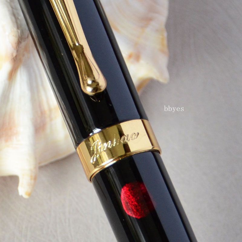 Bút máy Jinhao X450 màu đen ngòi 0.7mm mạ vàng tiện dụng