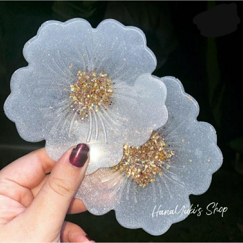 Khuôn đế lót ly hình bông hoa dùng trong sáng tạo Resin Handmade