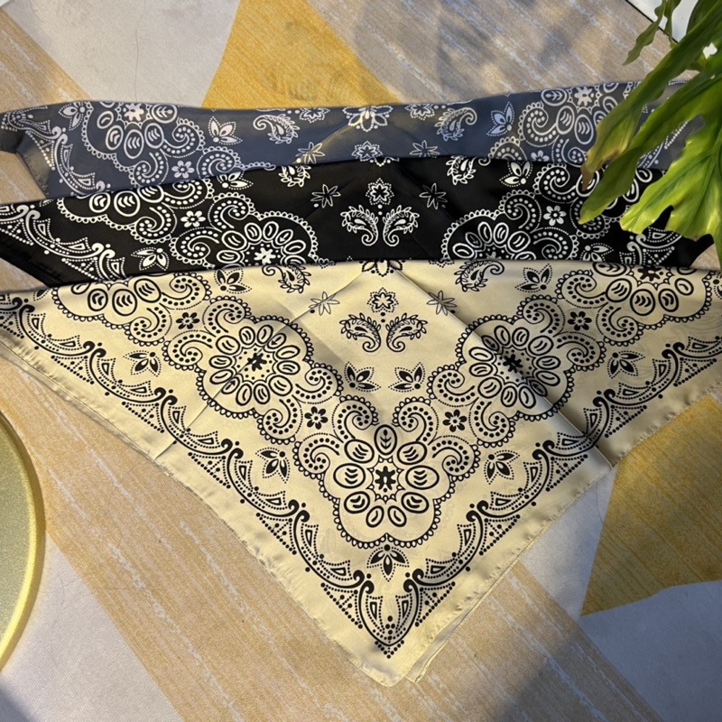 Khăn bandana lụa size 70x70cm