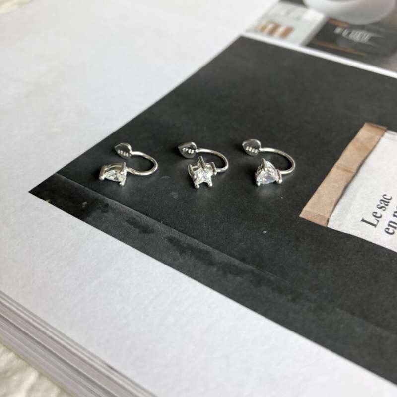 Khuyên tai bạc nữ Tlee, Bông tai kẹp vành đá nhỏ - TleeJewelry
