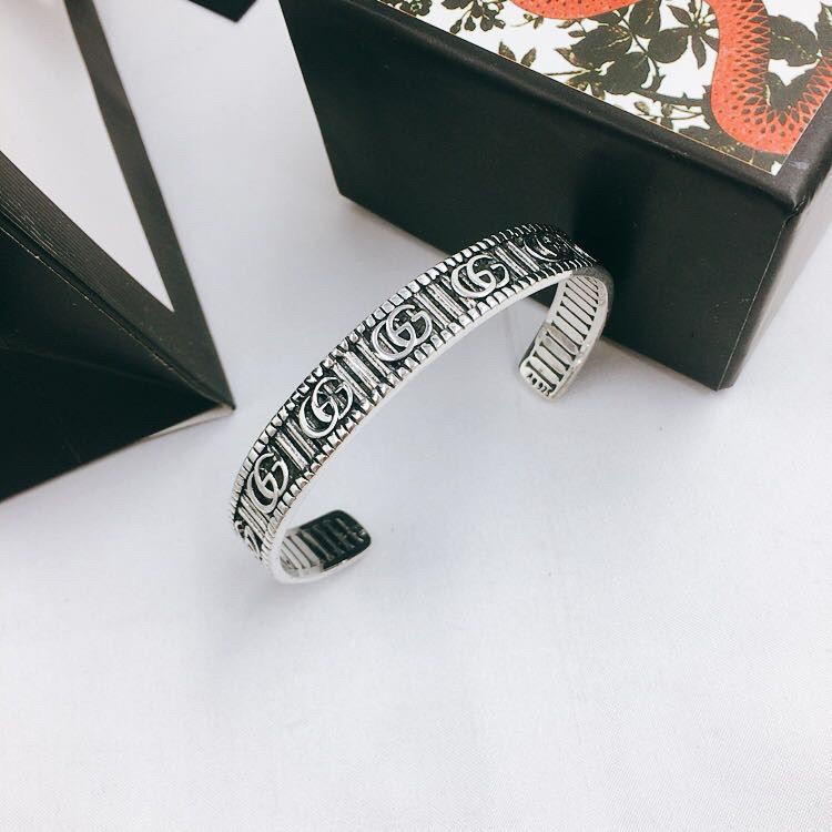 Vòng tay đôi Gucci Double G FW21
