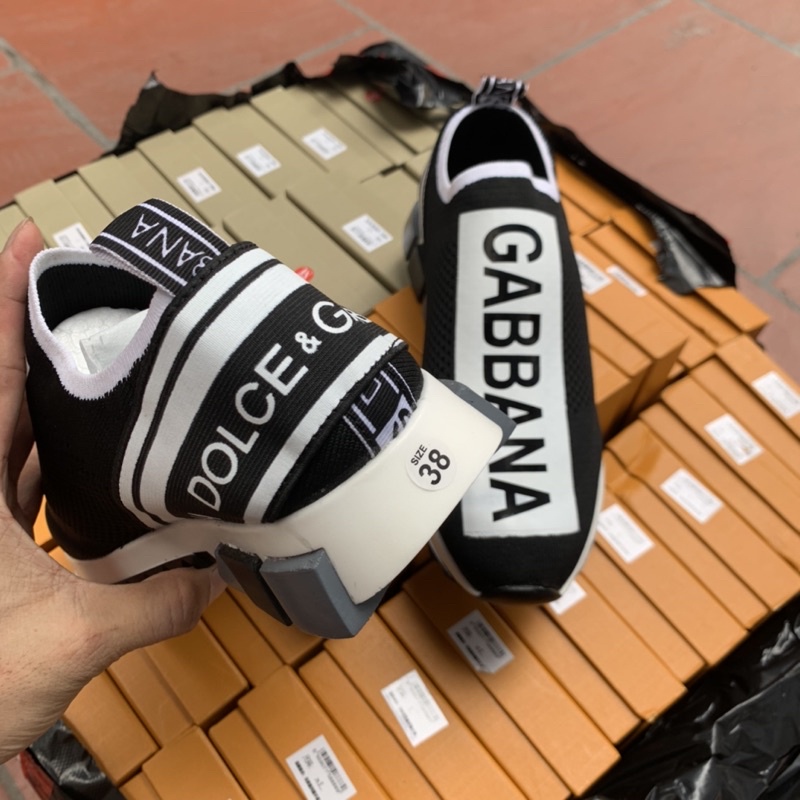 GIẦY THỂ THAO ĐỘN ĐẾ HOẠ TIẾT IN DOLCE CHỮ ĐEN GL01 | BigBuy360 - bigbuy360.vn