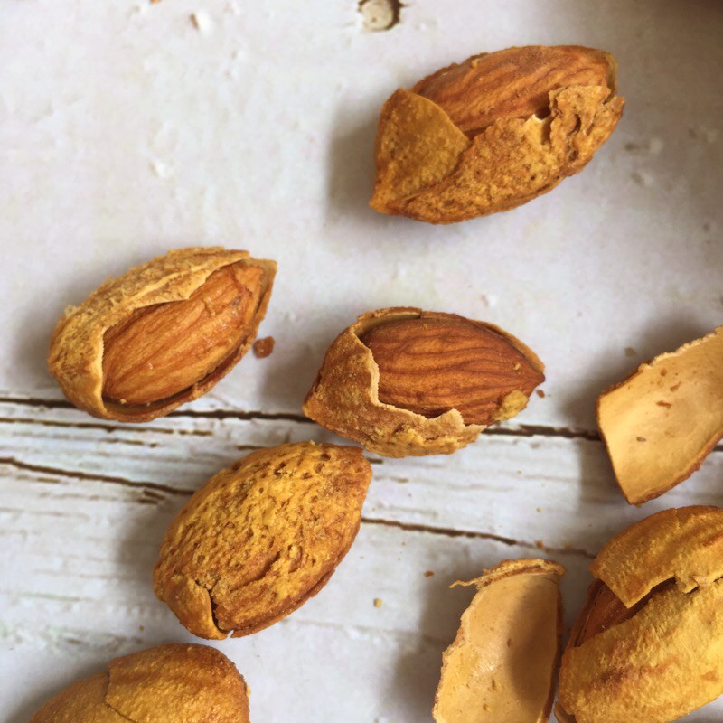 HẠNH NHÂN MỸ RANG BƠ m&m Harvest mặn mặn ngọt ngọt  200g/400g