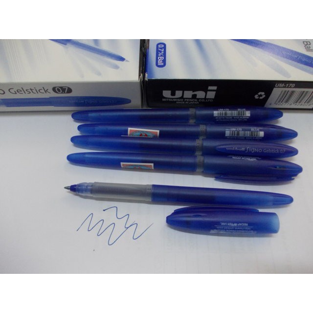 Bút gel Uni-ball Signo Gelstick UM-170 nét 0.7mm