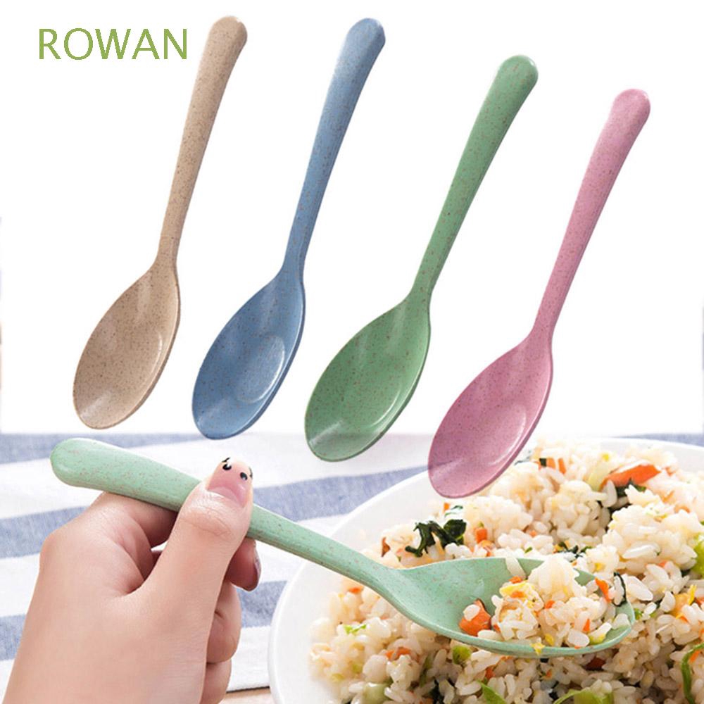 Muỗng súp nhiều màu sắc thân thiện với môi trường