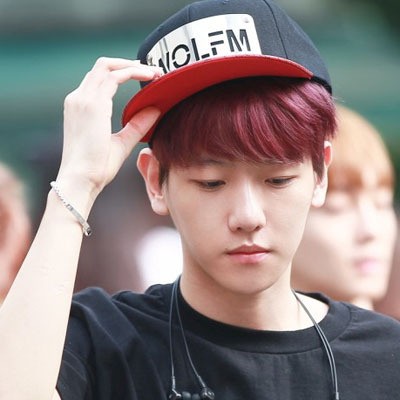 Vòng đeo tay dùng cho các bữa tiệc trong nhóm nhạc EXO baekhyun