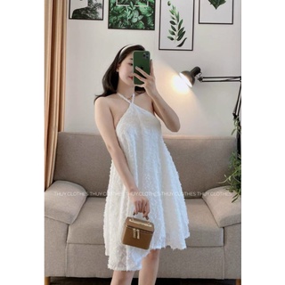 Đầm babydoll xòe trắng ren nổi cổ yếm hở lưng có mút ngực (Đi biển, đi chơi)