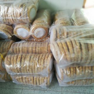 Đặc sản gò Công cơm cháy chà bông ,cơm cháy sa tế,cơm cháy nếp chà bông  shop mình chuyên sỉ cơm cháy gò Công số lượng..