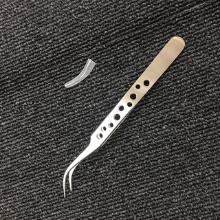 Nhíp (panh) có lổ (mũi cong)