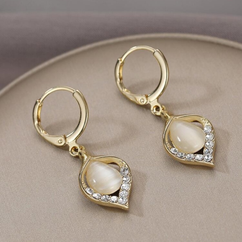 Khuyên Tai Mặt Hình Mèo Đính Đá Sang Trọng Cao Cấp