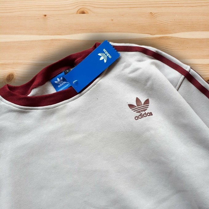 Áo Sweater Adidas Cổ Tròn Kẻ Sọc 3 Màu Thời Trang