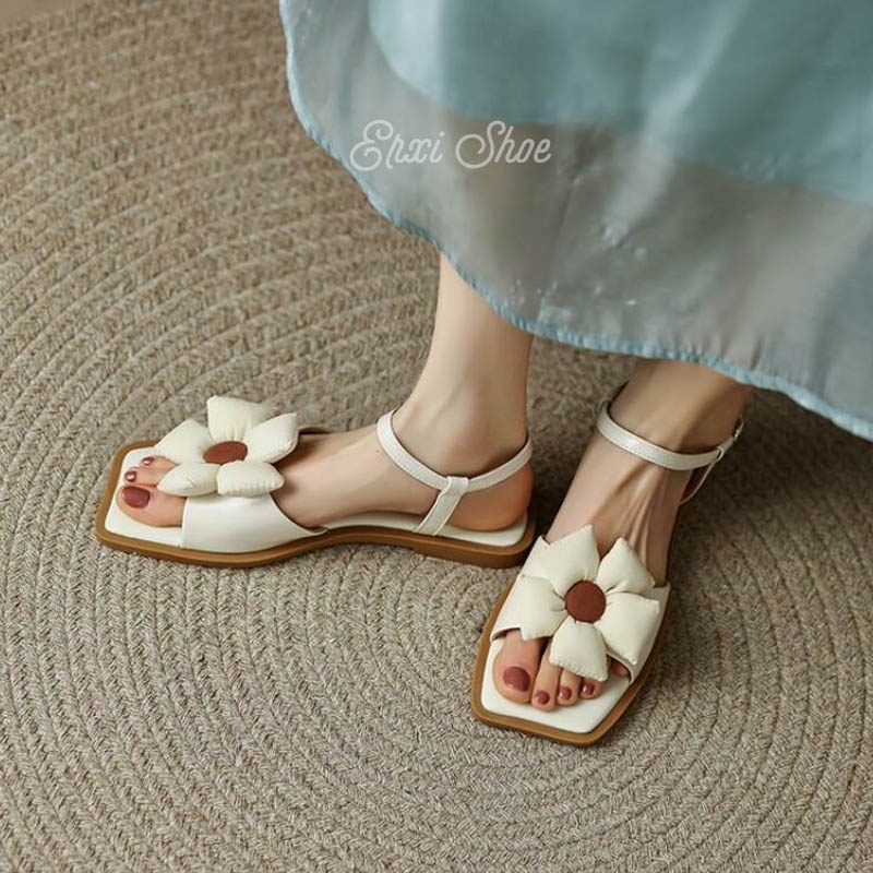 Oeggeo shop Dép Sandal Nữ Đế Bệt Gót Thấp Họa Tiết Hoa Màu Xanh Dương