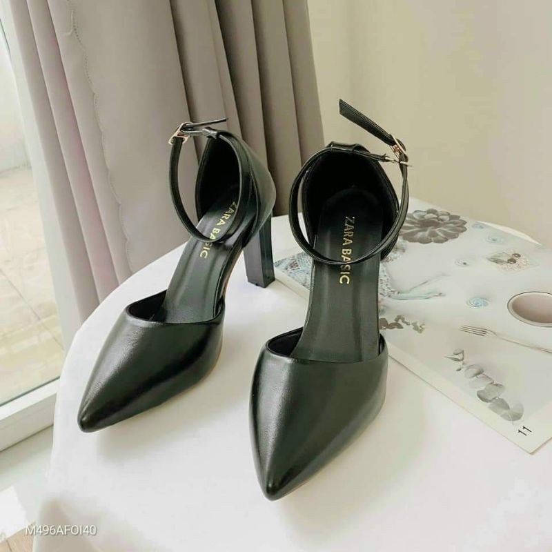Giày sandal bít mũi