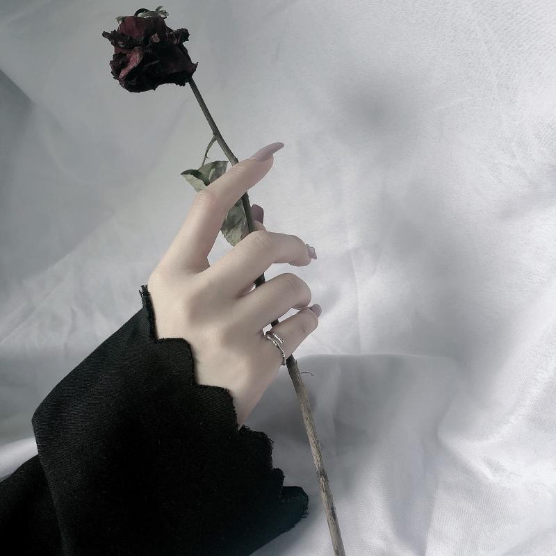 Nhẫn Hở Kim Loại Kiểu Dáng Đơn Giản 19400