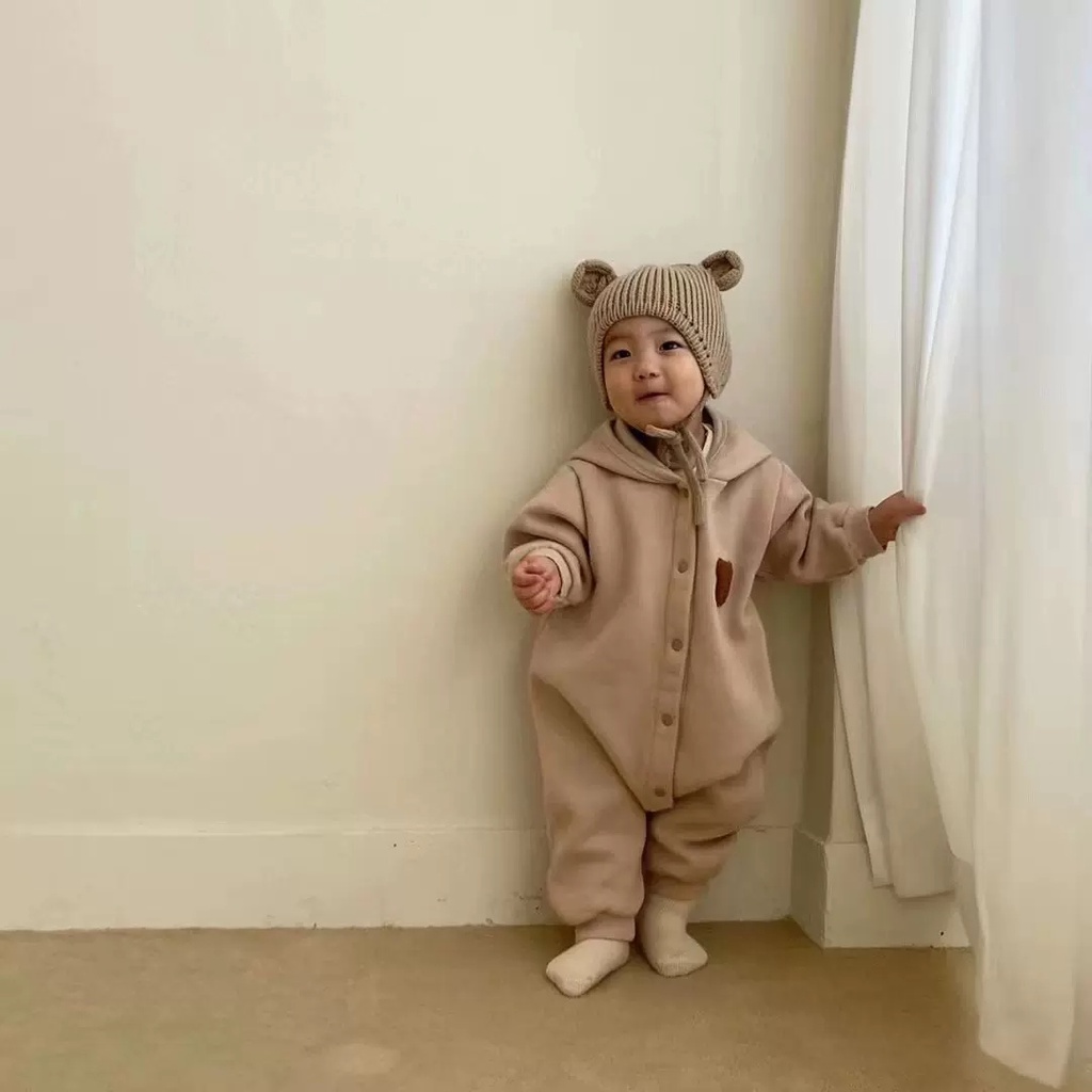 Bộ Áo Liền Quần Có Nút Hình Gấu Dễ Thương Cho Bé